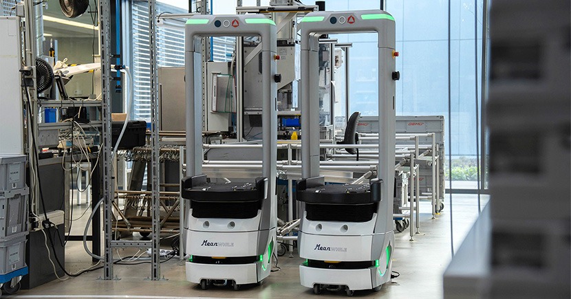 Meanwhile - Intercarat